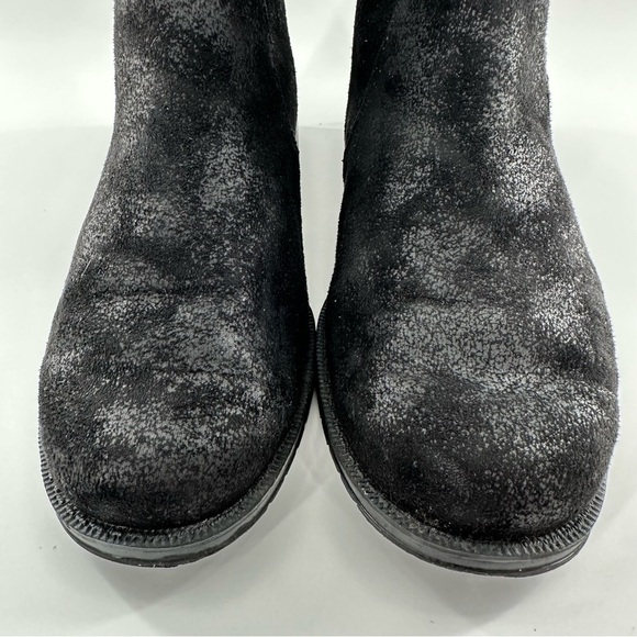 Aerosoles Sweet Ride Harness ankle booties size 8.5 black faux suede boots - Picture 2 of 11